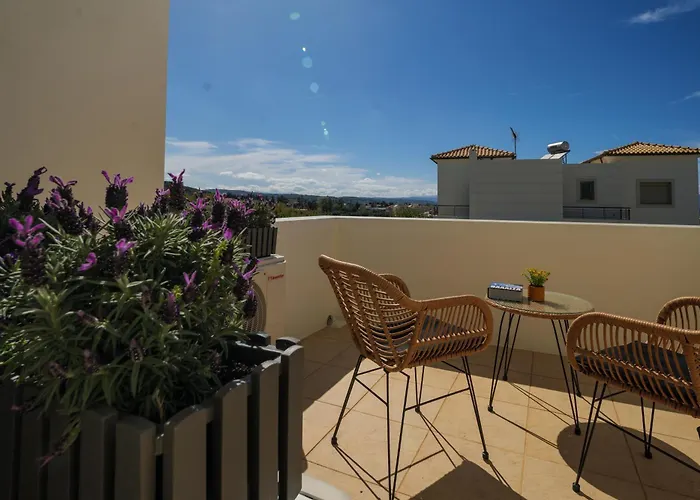 La Casa Di Fiori Stylish Holiday Home